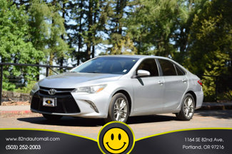 Used 2016 Toyota Camry SE image 1