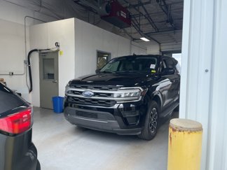 Certified 2024 Ford Expedition XLT image 1
