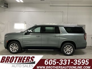Used 2023 Chevrolet Suburban Premier image 1
