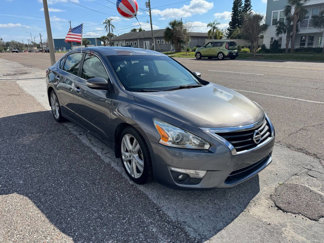 Used 2015 Nissan Altima 3.5 SL image 1
