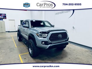 Used 2018 Toyota Tacoma TRD Off-Road image 1