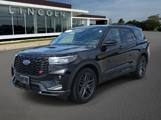 Used 2025 Ford Explorer ST image 1