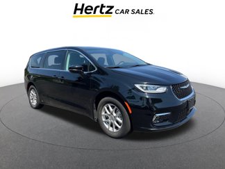 Used 2024 Chrysler Pacifica Touring-L image 1