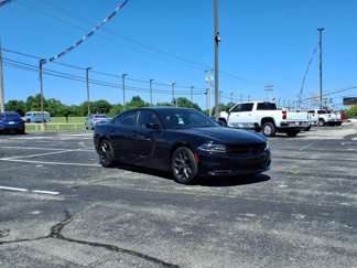 Used 2021 Dodge Charger SXT w/ Blacktop Package image 1