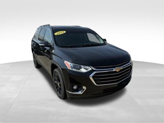 Used 2021 Chevrolet Traverse LT image 1
