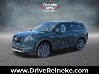 New 2025 Nissan Pathfinder SL w/ SL Premium Package image 1