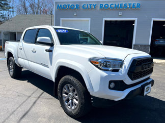 Used 2017 Toyota Tacoma SR5 image 1