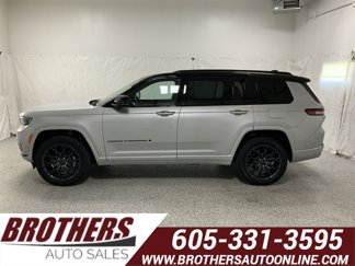 Used 2024 Jeep Grand Cherokee L Summit w/ High Altitude Package image 1