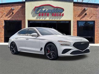Used 2022 Genesis G70 3.3T image 1