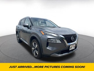 Used 2023 Nissan Rogue SL image 1