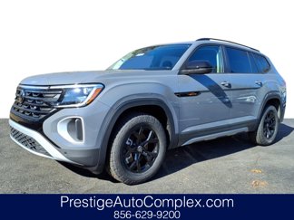 New 2025 Volkswagen Atlas Peak Edition SE image 1