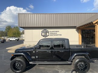 Used 2022 Jeep Gladiator Overland image 1