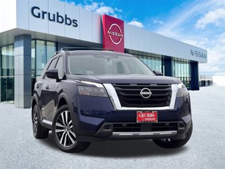 New 2025 Nissan Pathfinder Platinum image 1