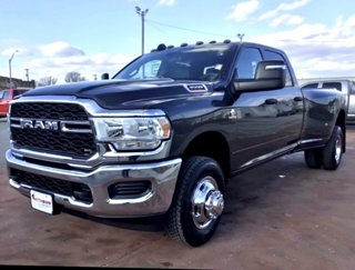 New 2024 RAM 3500 Tradesman w/ Chrome Appearance Group image 1