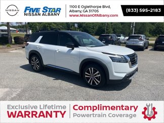 New 2025 Nissan Pathfinder Platinum image 1