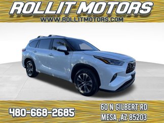 Used 2023 Toyota Highlander XLE image 1