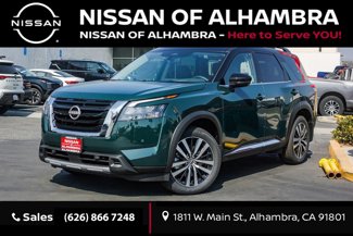 New 2025 Nissan Pathfinder Platinum image 1