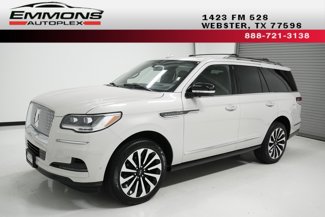 Used 2024 Lincoln Navigator Reserve image 1