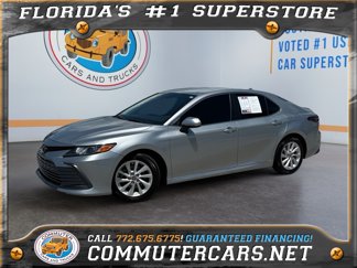 Used 2022 Toyota Camry LE image 1