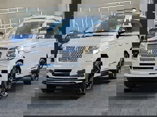 New 2024 Lincoln Navigator Reserve image 1