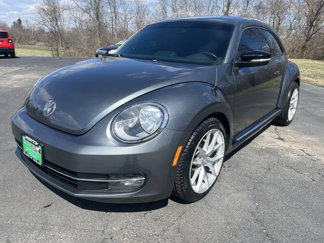 Used 2012 Volkswagen Beetle 2.0T image 1