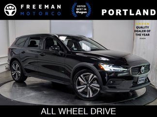 Used 2024 Volvo V60 B5 Cross Country Plus image 1
