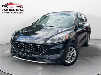 Used 2020 Ford Escape SE image 1