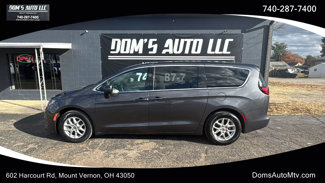 Used 2021 Chrysler Voyager Lxi image 1