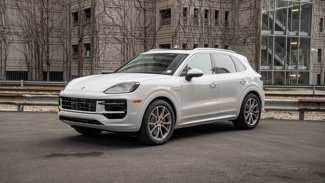 New 2025 Porsche Cayenne S image 1