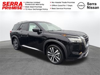 New 2025 Nissan Pathfinder Platinum image 1