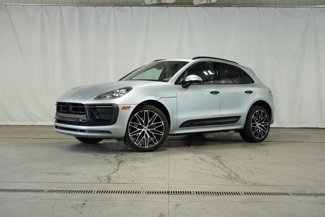 Certified 2024 Porsche Macan image 1