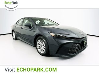 Used 2025 Toyota Camry LE image 1
