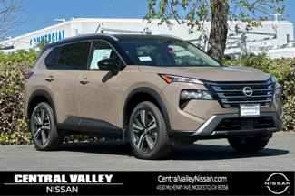 New 2025 Nissan Rogue SL image 1