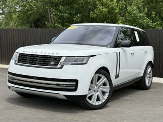 Used 2023 Land Rover Range Rover SE image 1