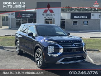 New 2025 Mitsubishi Outlander SE image 1