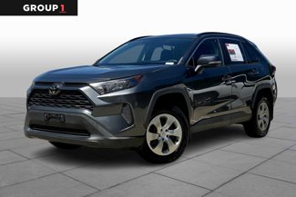 Used 2019 Toyota RAV4 LE image 1