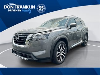 New 2025 Nissan Pathfinder Platinum image 1