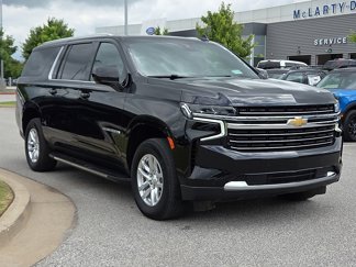 Used 2024 Chevrolet Suburban LT image 1