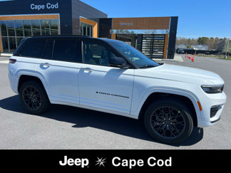 New 2025 Jeep Grand Cherokee Summit image 1