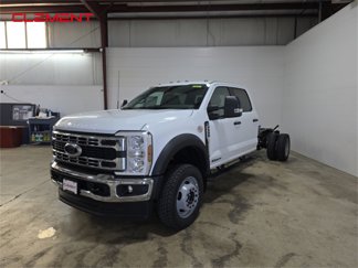 New 2025 Ford F550 4x4 Crew Cab Super Duty image 1
