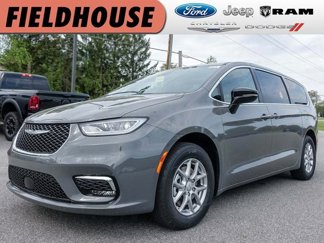 New 2025 Chrysler Pacifica Select image 1