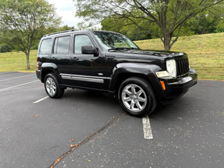 Used 2012 Jeep Liberty Sport image 1