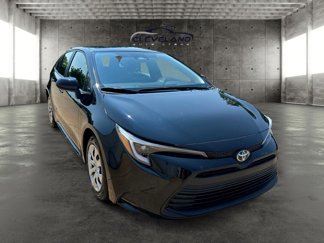 Used 2023 Toyota Corolla LE image 1