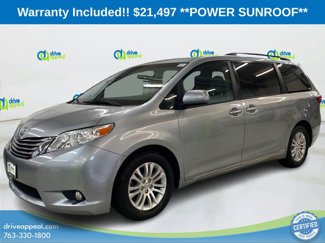 Used 2017 Toyota Sienna XLE image 1