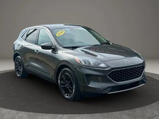 Used 2020 Ford Escape SE image 1