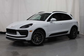 Used 2023 Porsche Macan image 1