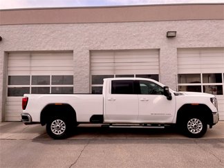 Used 2025 GMC Sierra 2500 SLE image 1