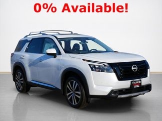 New 2025 Nissan Pathfinder Platinum image 1