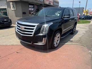Used 2015 Cadillac Escalade Luxury image 1