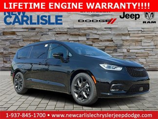 New 2026 Chrysler Pacifica Limited image 1
